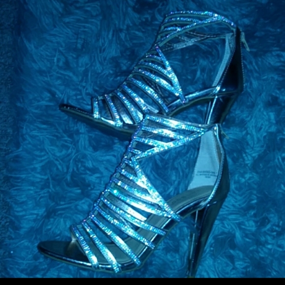 Bamboo Heels (Comfortable) - Picture 5 of 7